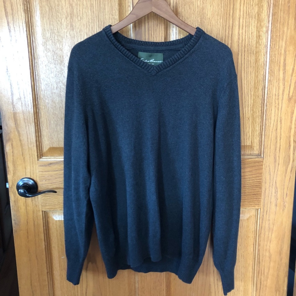 Vintage Eddie Bauer Men’s V Neck Sweater